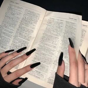 Beautiful Press-on Nails for women